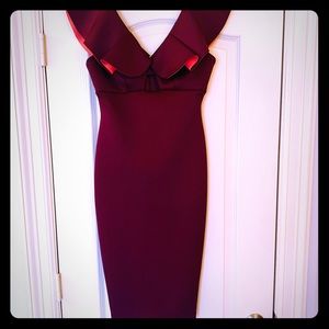 🍷Beautifully Burgundy Body fitting formal dress.
